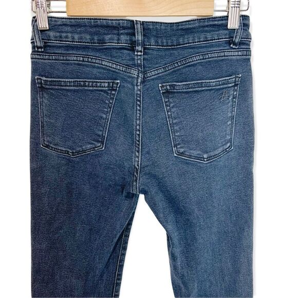 DL1961 Mara Instasculpt Mid Rise Straight Ankle Frayed Snap Jeans (A10) - Picture 6 of 11